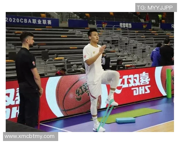 上海篮球队在联赛中的节奏表现分析与战术探讨 上海篮球队在联赛中的节奏表现分析与战术探讨